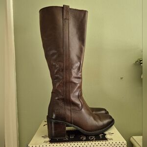 EUC Born Tall Western/Riding  Equestrian Boots, 6M, wider Calf